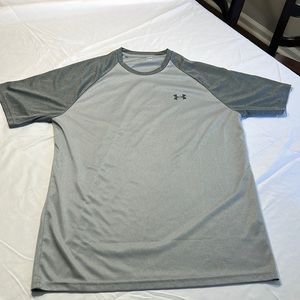 Like new mens UA shirt